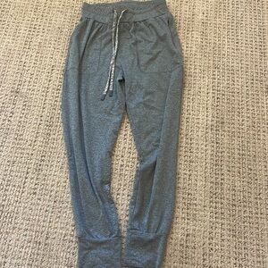 New without tag joggers varley